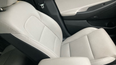 Hyundai Tucson 2.0 CRDi 48V MHD Premium SE 5dr 4WD DCT Diesel Estate